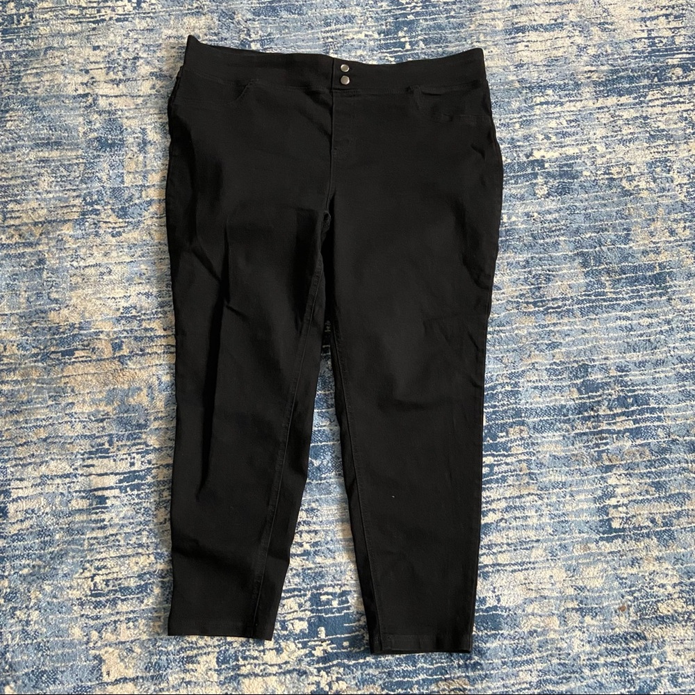 Terra & Sky black pull on jeggings
